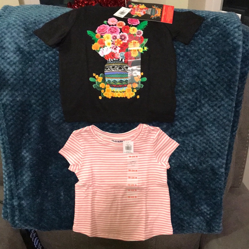 Old Navy Printed T-Shirts for Toddler (Lot of 2) Size 18-24 Months
